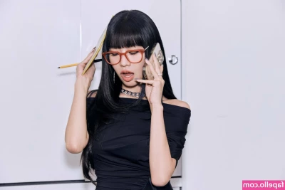 KissLife - The first girl in her full flush