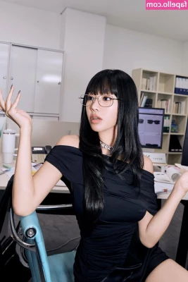 KissLife - Legs wide open for you daddy ready to take your cock