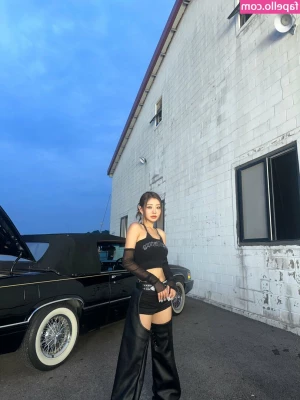 KissLife - In my ass? Check new posts babe