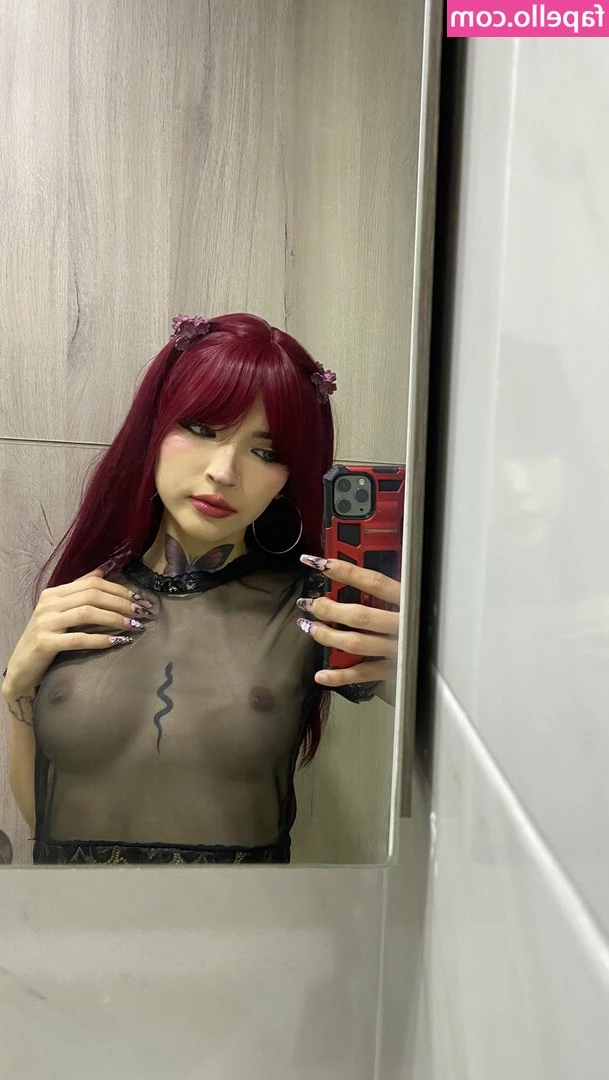 tomie.ym [ tomie-ym ] - boredom has kicked in so are you coming to bend me over orrrrr