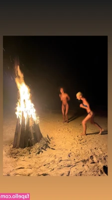 Iris Law [ iris-law ] - Big legs anyone???