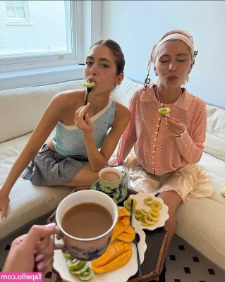 Iris Law [ iris-law ] - I hope your Saturday is filled with titties!! 🍒