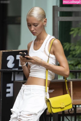 Iris Law [ iris-law ] - Candy cunt 💖 6 pics