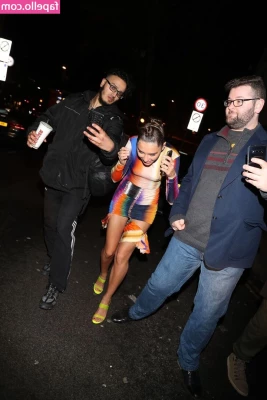 Iris Law [ iris-law ] - Lick my nipples babe. 🥵💦
