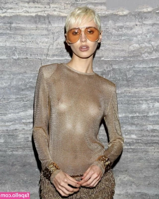 Iris Law [ iris-law ] - golden hour   oversized shirts gt gt gt gt   i m moving soon a tip