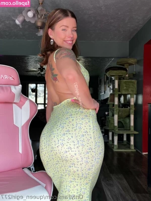 queen_egirl277 [ queen-egirl277-5 ] - Call me Mommy