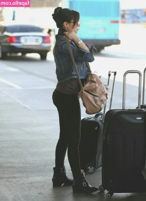 Miranda Cosgrove [ miranda-cosgrove ] - 𝘓𝘦𝘵 𝘮𝘦 𝘬𝘯𝘰𝘸 𝘢𝘭𝘭 𝘺𝘰𝘶𝘳