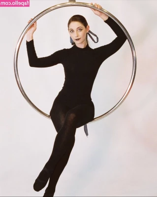 AlexandraQnin [ alexandraqnin-1 ] - Playing around with my new mirrors