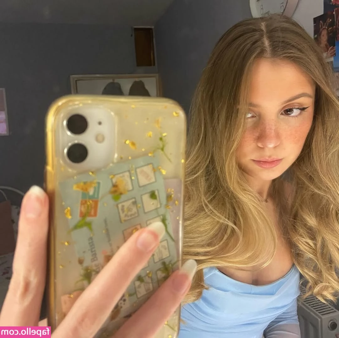 darceyxc - New photo for you, Kiss 😘