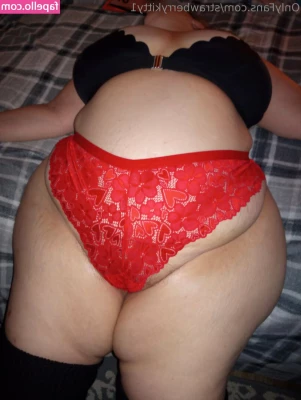 strawberrykitty1 - When the jeans fit My ass and thighs perfectly but are HUGE around My