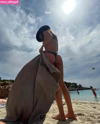 Maria Pedraza [ maria-pedraza ] - Hey Fans, sorry for not being around much lately. Papa has been