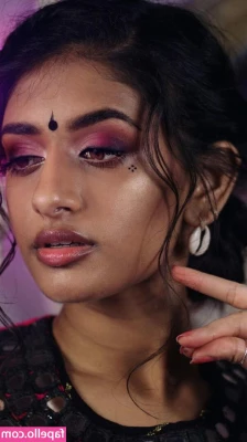 Mira Patel [ mira-patel-1 ] - Want me to make your morning special?😘