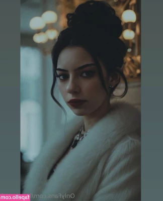 lucyvampi - Feeling a little playful 🥰