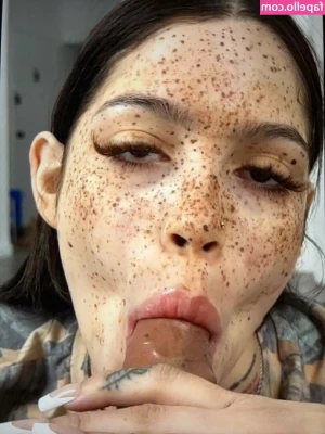 vanessaswrlddd - Show some love.. and tell me I’m your favorite 🥰