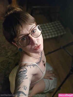 meaganameliafree - Hey lovers   Heads up my OF is now FREE  Lots of cute content will be