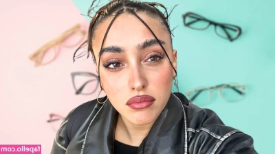Giulia Stabile [ giulia-stabile ] - I wish you were here to give me a facial 🥰