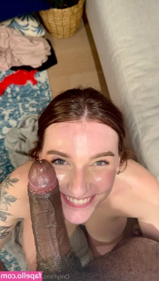 jadehubx - Se busca profesor 😳 para enseñarme cositas ricas 😈