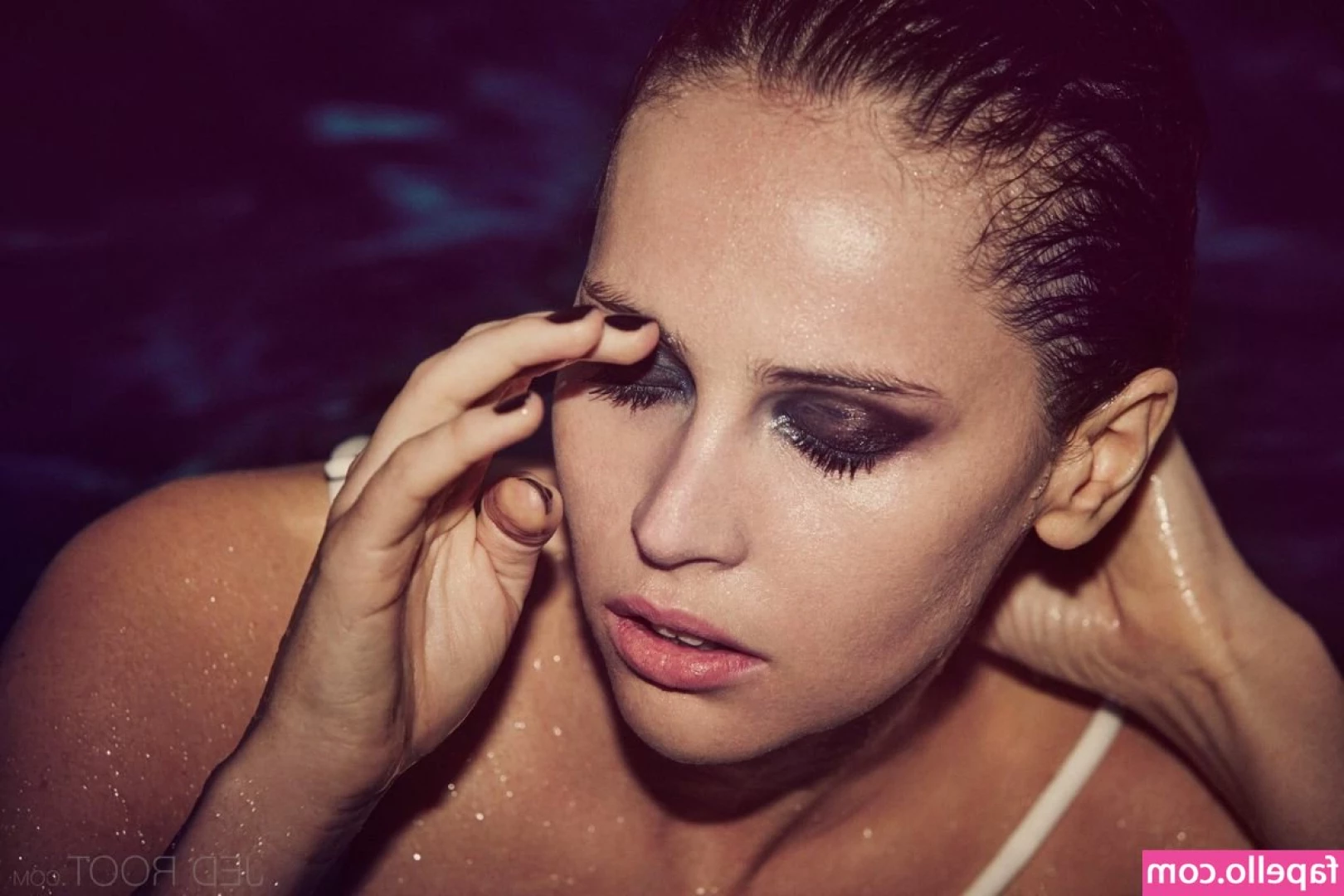 Felicity Jones [ felicity-jones ] - doing anything fun today? ε(´｡•᎑•`)っ 💕how about me?