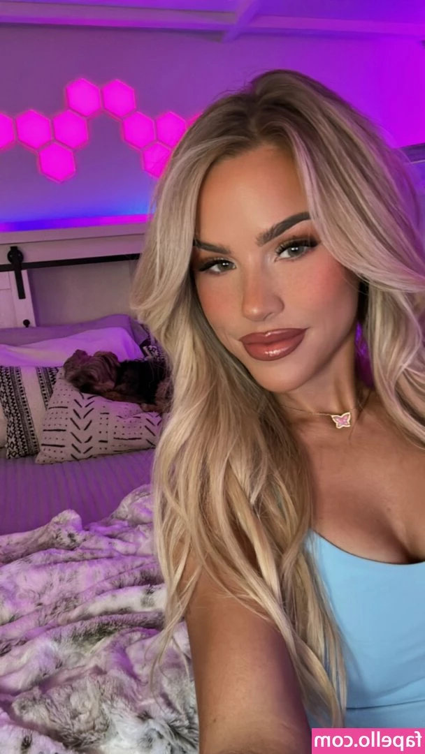 ryyleighx3 - Hey luvs  I ve been sick the past week but I m starting to feel
