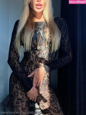 lexeeeee - I m 18 weeks pregnant this week  Follow me on my pregnancy journey