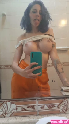 lanareidishere - hello my loves I want to tell you that I am not very active on my