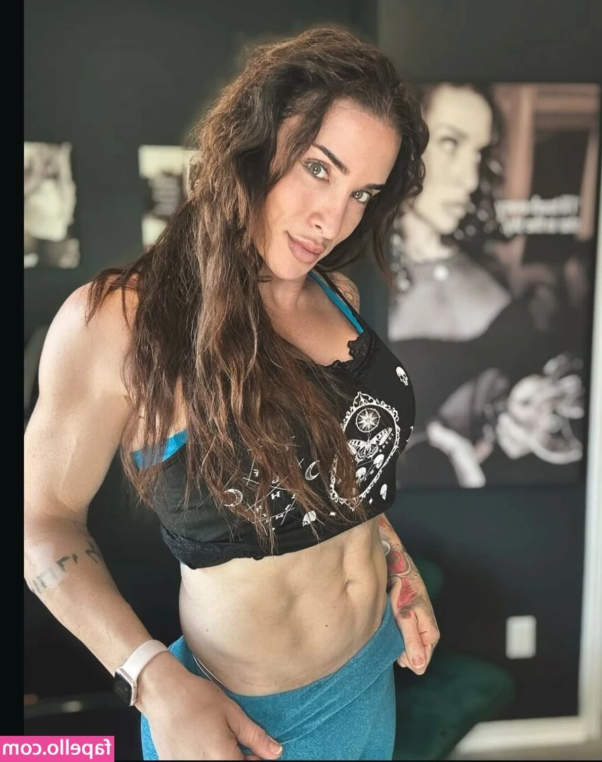 Gabbi Tuft [ gabbi-tuft ] - Minute long tit worship  natural