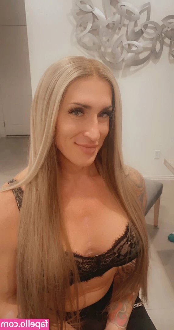 Gabbi Tuft [ gabbi-tuft ] - Perfect fit