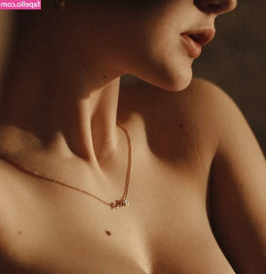 _.churilova._ [ churilova ] - Can you smell my pussy from in there