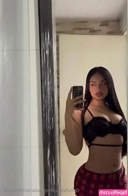 paulacontreras.vip [ paulacontreras-vip ] - This new mirror is kinda hittin…