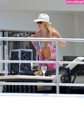 Kate Hudson [ kate-hudson ] - Hot weekend, gentlemen.😈💋