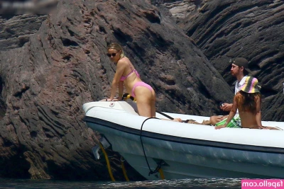 Kate Hudson [ kate-hudson ] - Party time?