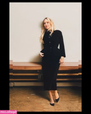 Kate Hudson [ kate-hudson ] - Outgrowing my old singlets…
