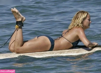 Kate Hudson [ kate-hudson ] - Some nice deep play with my worm 🥵🥵🥵