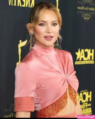 Kate Hudson [ kate-hudson ] - Don't keep me waiting 😉