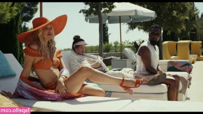 Kate Hudson [ kate-hudson ] - Hot summer nights! How are you enjoying yours !?😈