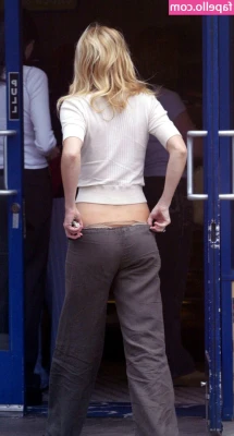 Kate Hudson [ kate-hudson ] - Good morninggggg say it back 🥺👉👈