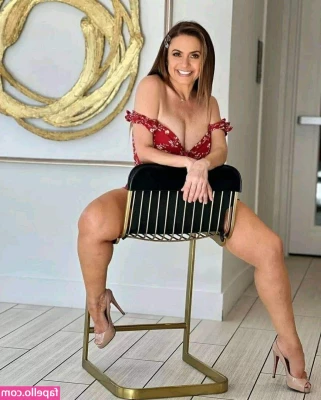 Penelope Menchaca [ penelope-menchaca ] - Hope you re having a great Friday  here s a great ass to go with it