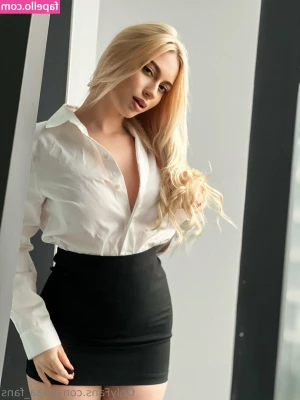 lolaa_fans [ lolaa-fans ] - Feeling cheeky 😉