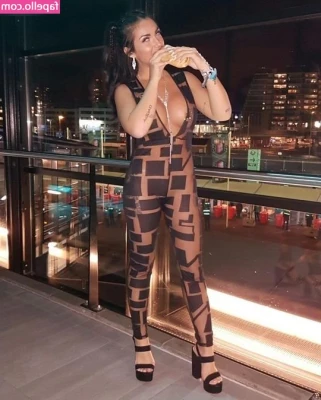 Elettra Lamborghini [ elettra-lamborghini ] - Some titty Tuesday for you guys