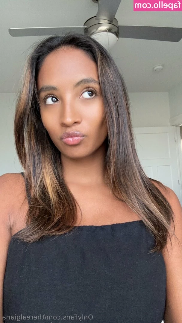 TheRealGiana - Are your balls this full? 😜