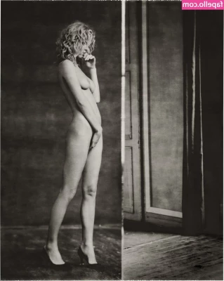 Herzigova - What s that thing Sting does