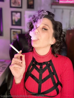 kittylynnsmokes2 - simply thick