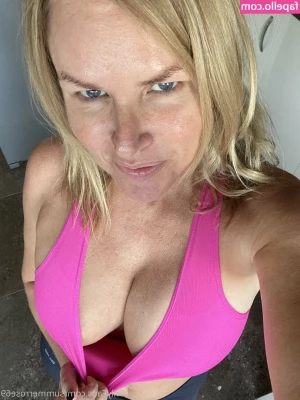 Summer Rose [ summer-rose ] - Bend me over and do as you please