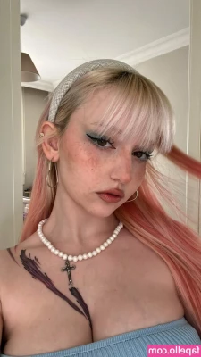 ilayserah - Obsessed with our new tentacle   my ass is a big fan