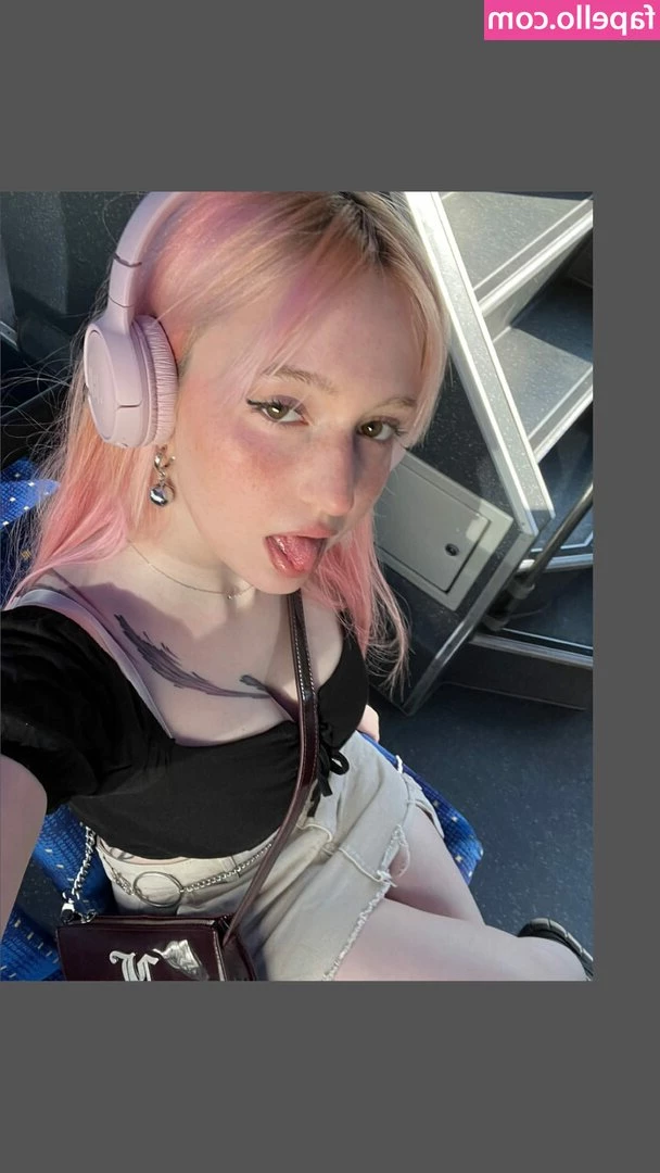 ilayserah - Na mojom VIP onlyfans com barbbunny   prave prebieha mesiac   kedy za