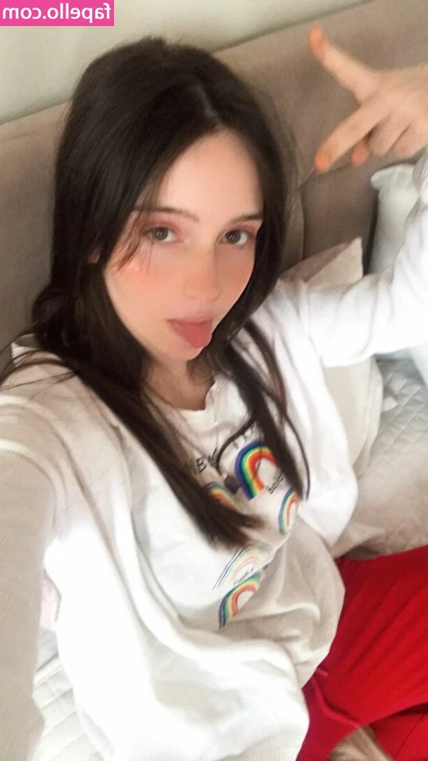 ilayserah - Hya  I m Amit  a 22 year old non-binary from Israel  Finally I get to