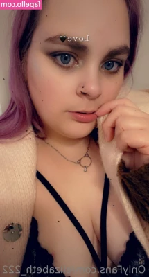 elizabeth_222 [ elizabeth-222 ] - Peachy