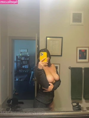 bgkerix38652 - Get on your knees and open your mouth