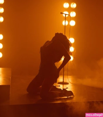 Miley Cyrus [ miley-cyrus ] - Do you think the people camping next to us heard? Enjoy the full