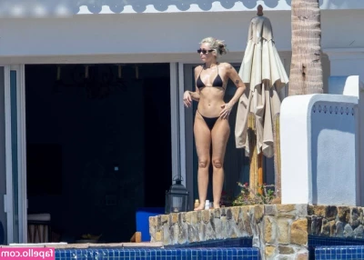 Miley Cyrus [ miley-cyrus ] - Prijd na vip bude tam toho víc a samozřejmě i hodně peprný obsah